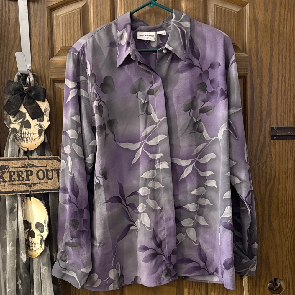 Vintage Lavender and Gray Floral Button Up Blouse